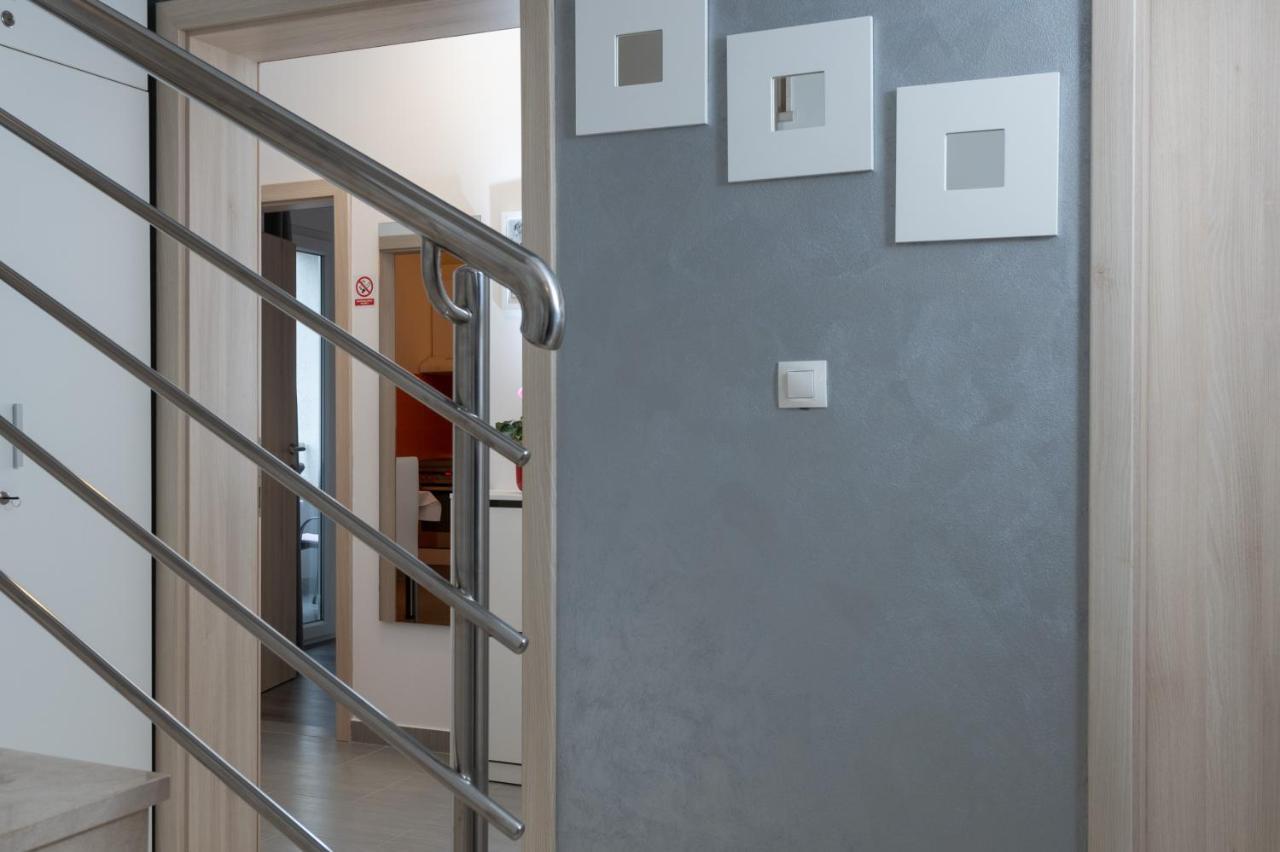 Apartments Greta & Ivona Pula Exterior photo